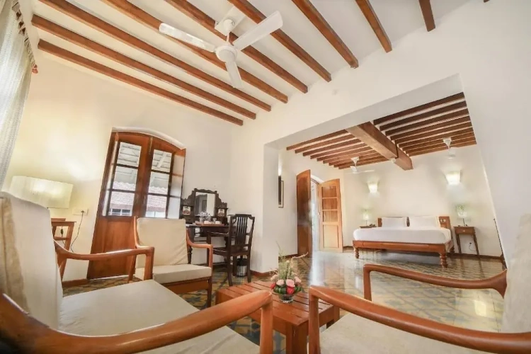 Deluxe Suite