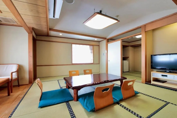 Iwaki Yumoto Onsen Hotel Palm Spring