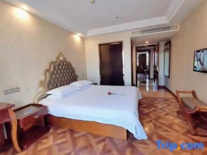 Deluxe Family Suite