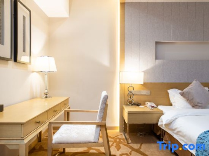 Deluxe Double Suite