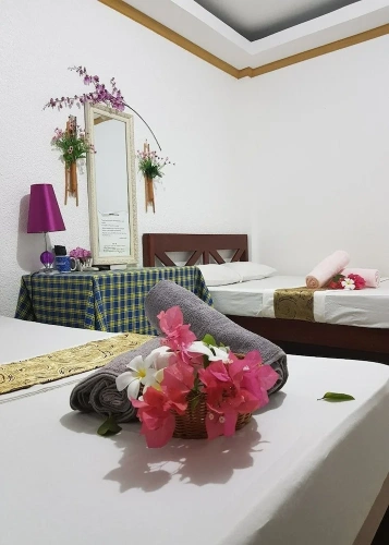 Deluxe room with pool view
