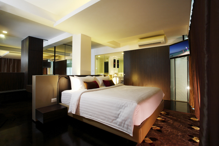 B-Lay Tong Beach Resort