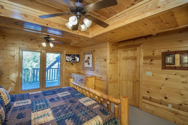 Black Hawk Hideaway by Eagles Ridge Resort