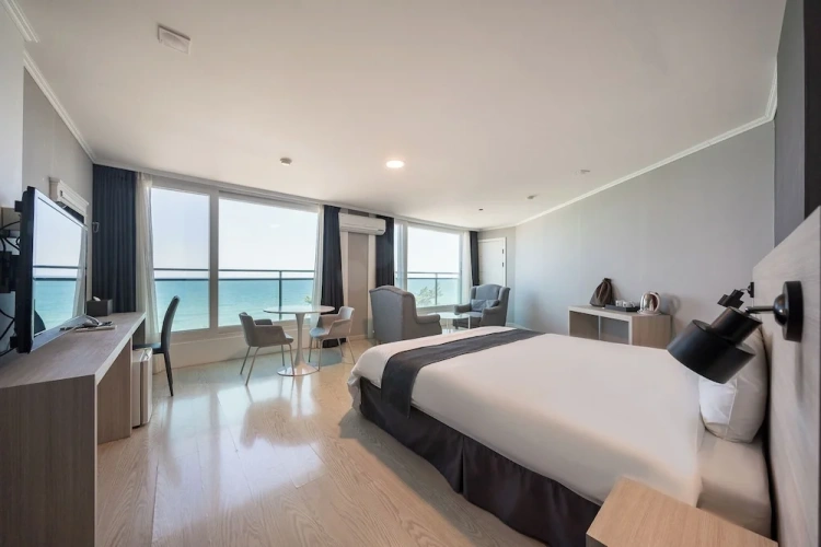 Deluxe Double room with ocean view