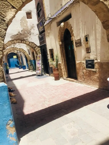 Tonarouze House