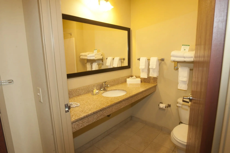 Cobblestone Inn & Suites - Langdon
