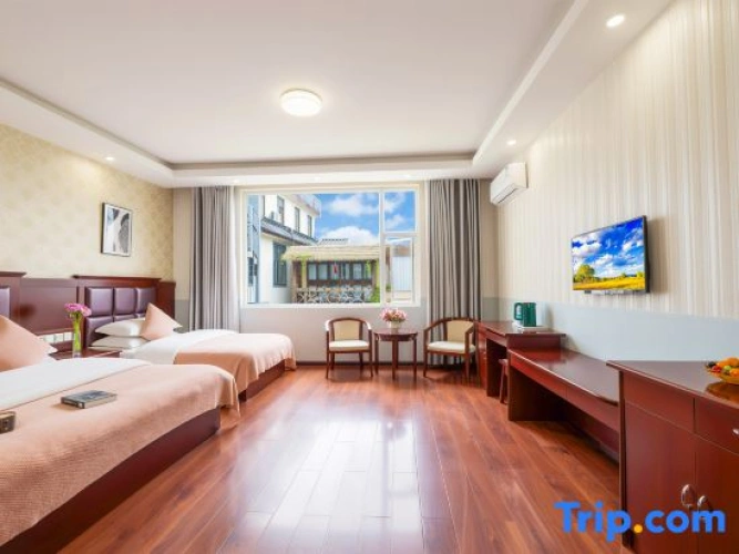 Standard Triple Family room