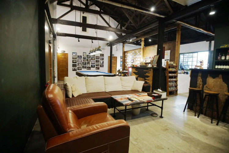 Pisces Youth Hostel