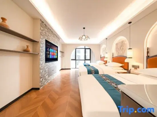 Premium Triple room