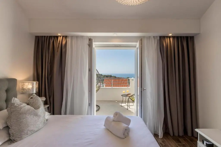 Hvar de luxe apartments 1