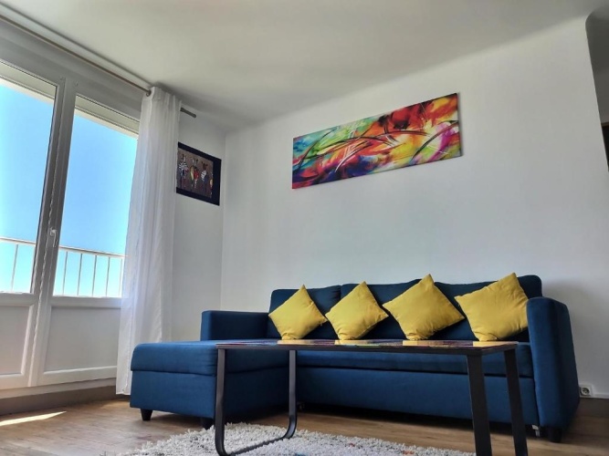 1 Bedroom Apartment