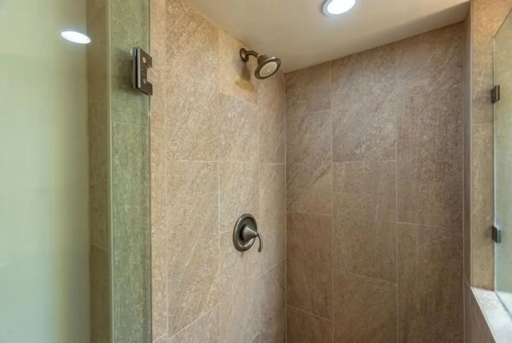 Maalaea Surf, #c-8 2 Bedroom Condo by RedAwning