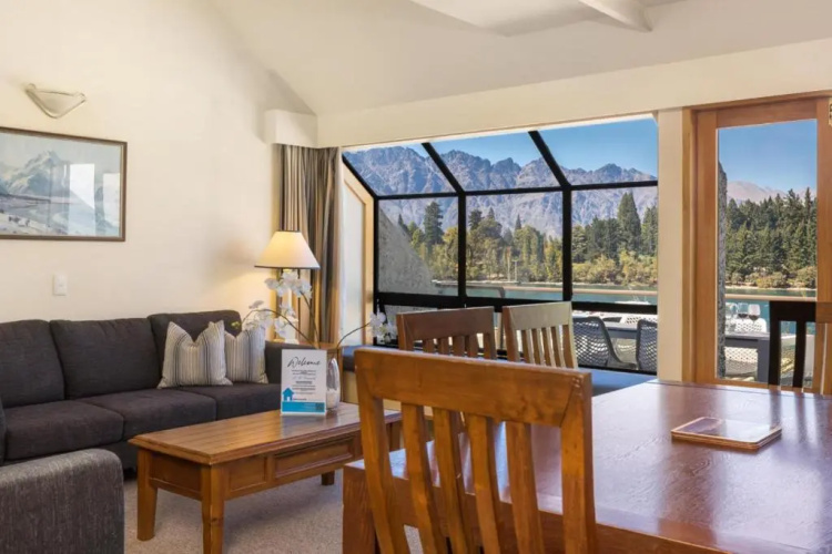 Lodges 8 Central Location