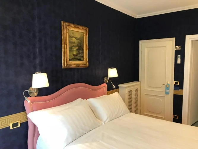 Deluxe Double room with partial sea view