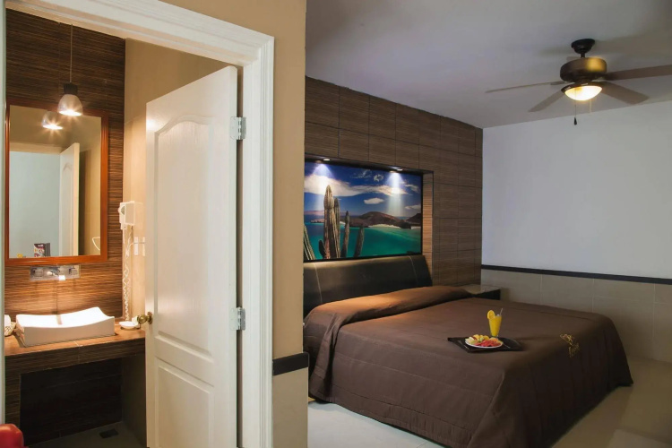 Hotel  Maioris La Paz