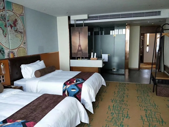 Standard Twin room with view