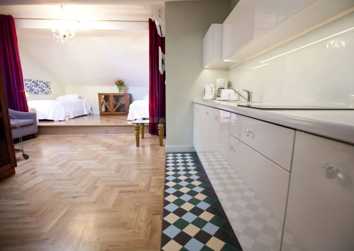Crystal Suites Chez Helena