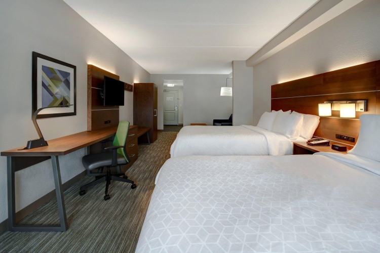 Quadruple Suite