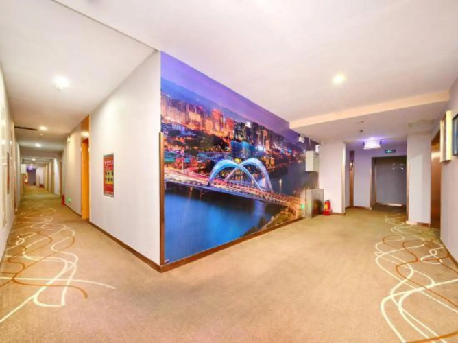 Huating Business Hotel