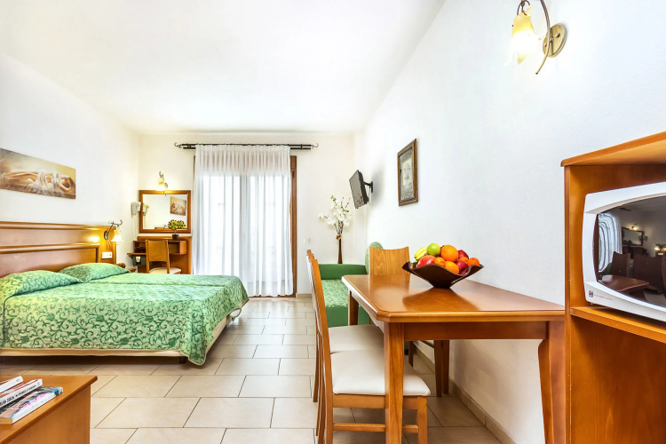 Nereides Hotel