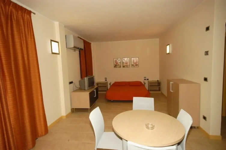 Economy Studio