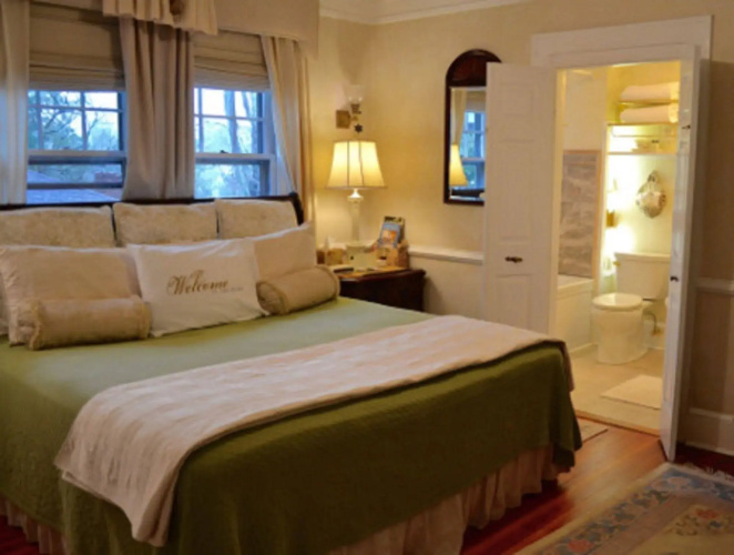 Abbington Green Bed & Breakfast Inn