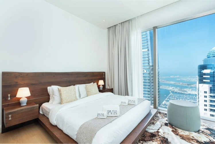 2 Bedrooms Luxury Apartment with balcony and with sea view