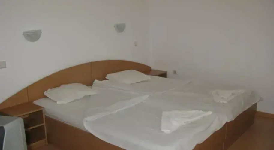 Tomcho Guest House