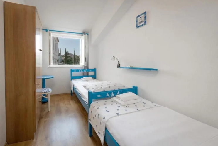 Apartment Žana-30m from beach