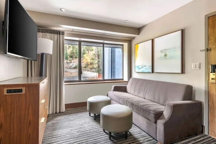 2 Bedrooms Quadruple Suite