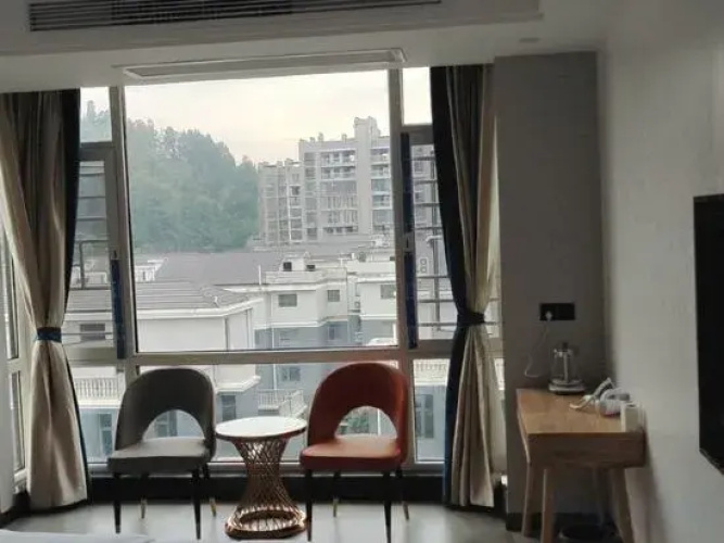 Jishouxizhou Hotel