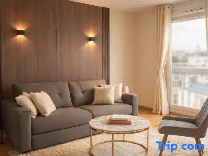 Parisian Studio with Eiffel Tower view & lift