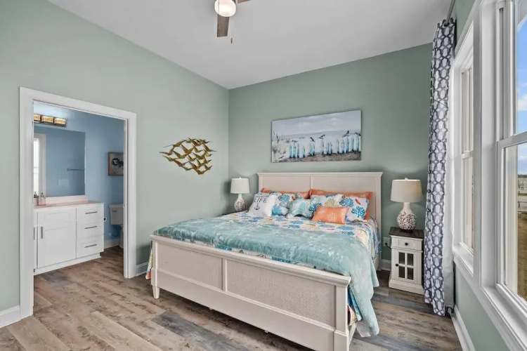Straits Serenity 3 Bedroom Home by RedAwning