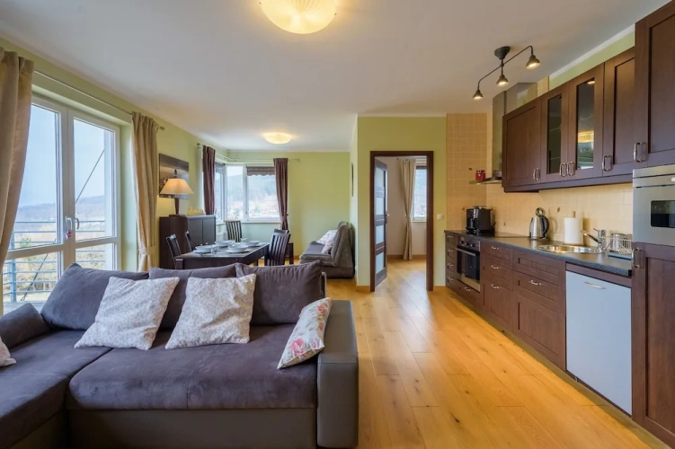 1 Bedroom Apartment with balcony