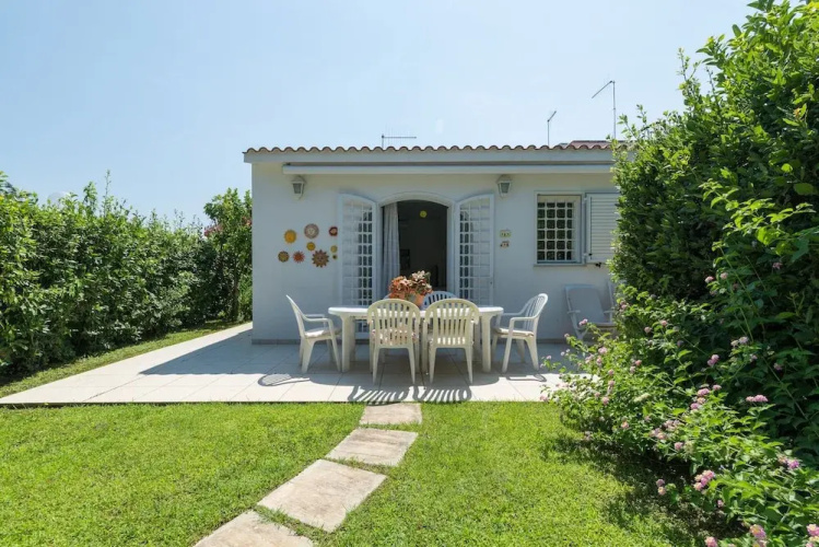 Villa con giardino a Rosa Marina