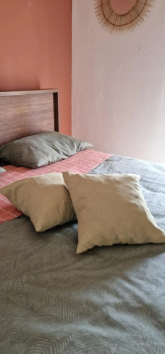 Quiet apartment with easy access to attractions.