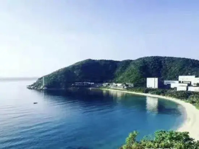 Jinnian Pool Holiday Villa