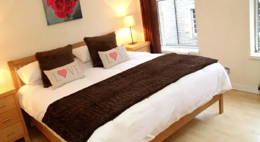 Blackfriars Apartment