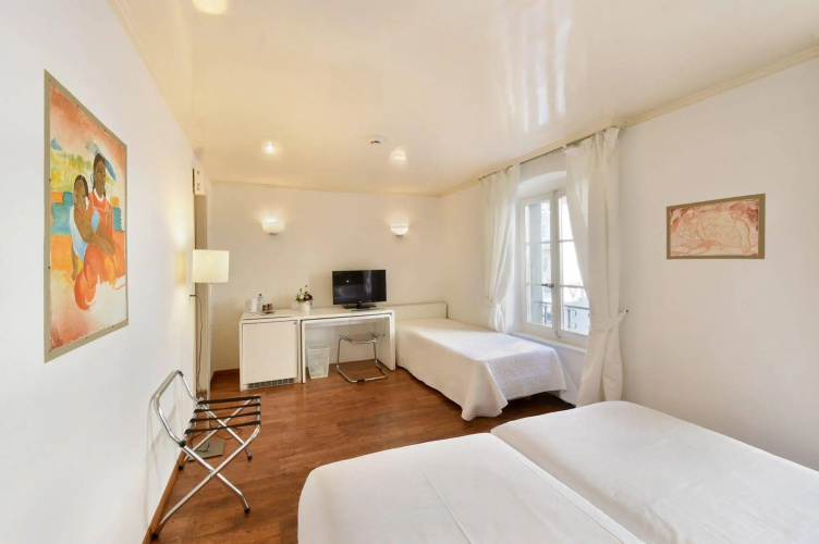 L'HÔTEL by Hostellerie du Château