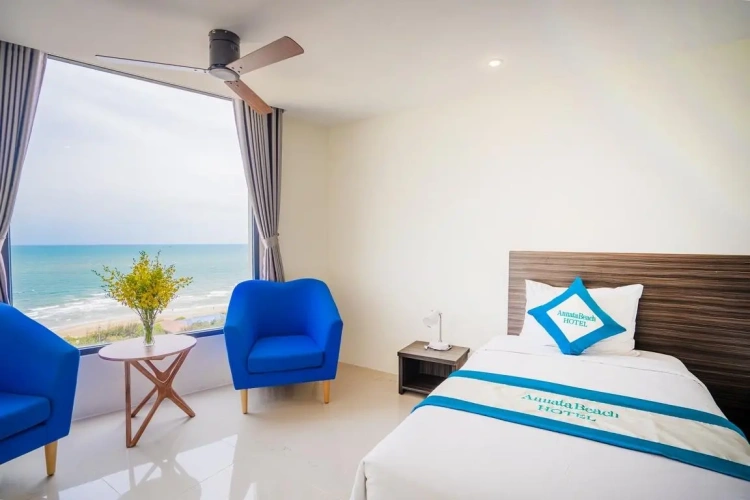 Deluxe Triple room with sea view