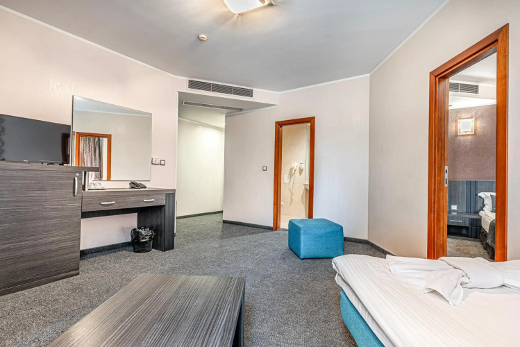 Hotel Noris