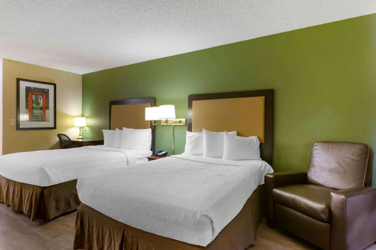 Quadruple Suite