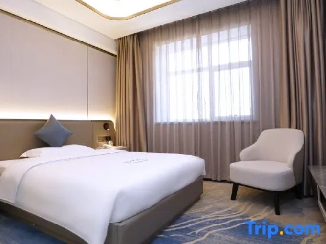 Premium Double room with city view
