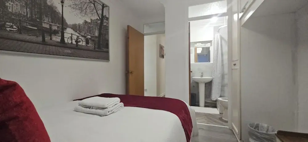 2 Bedrooms Deluxe Apartment with courtyard view