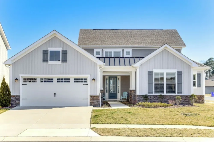 4 Bedrooms Cottage