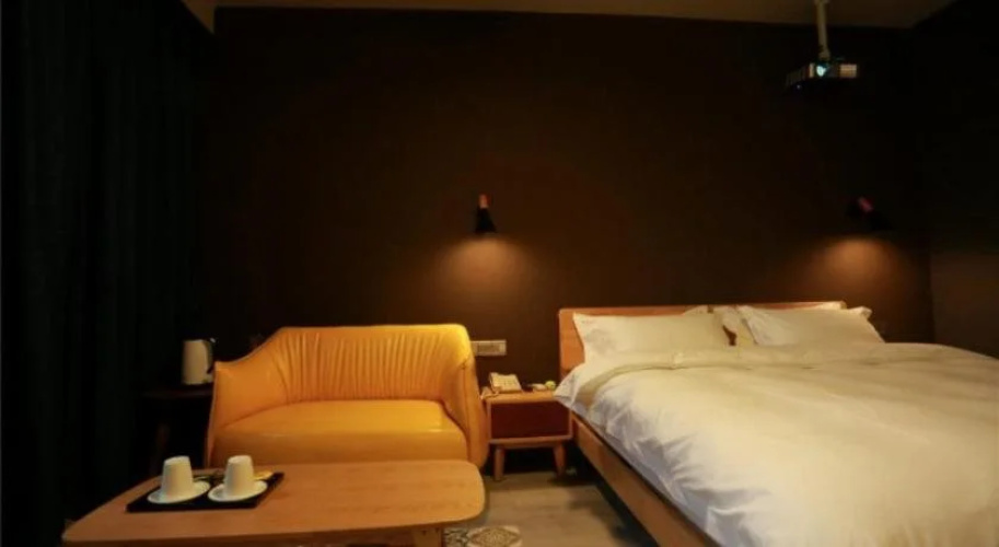 Lansey Hotel