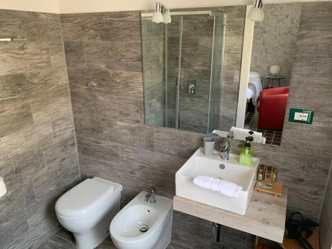 Standard Triple room