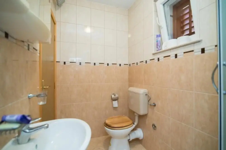Apartments Longo