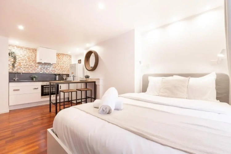 1 Bedroom Apartment