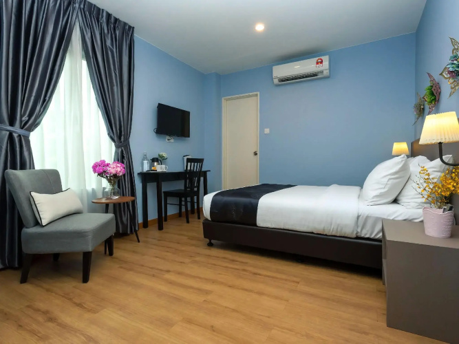 Oyo 490 Dk Hotel